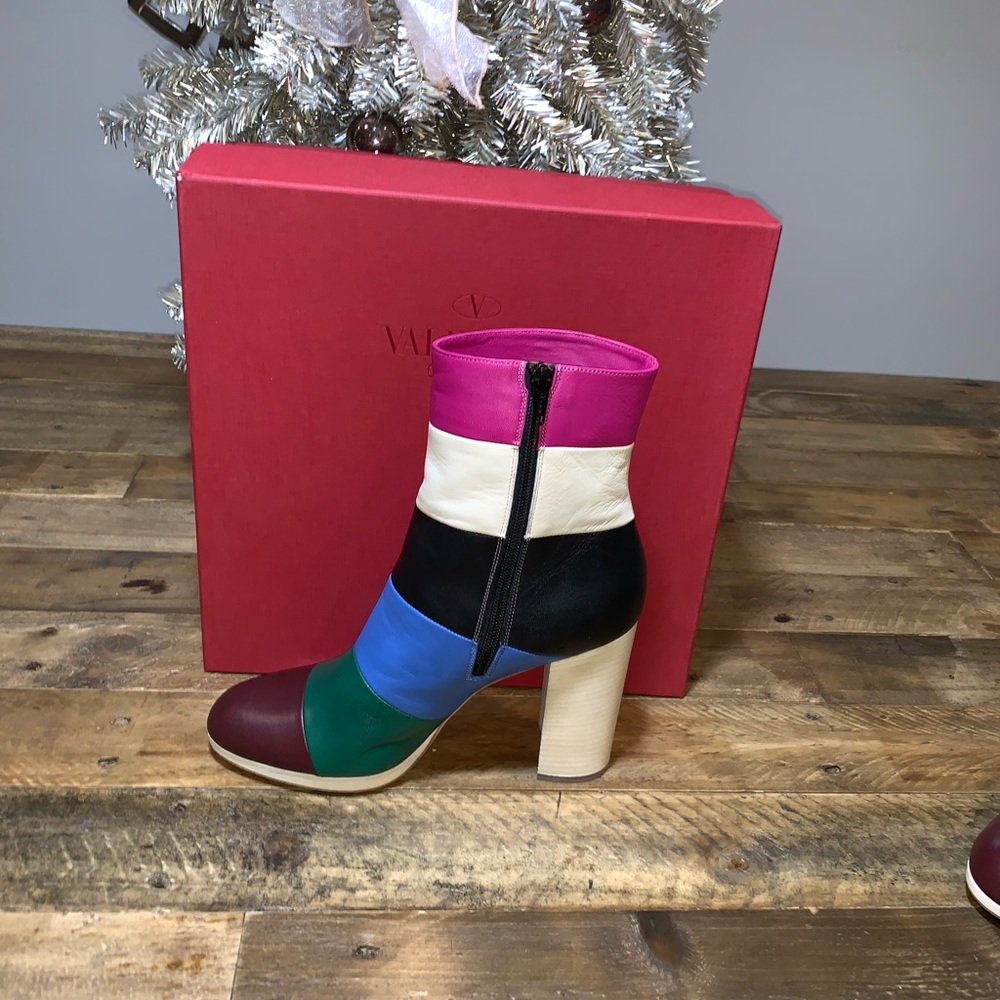 New Valentino Garavani Colorblock Ankle Boots - Picture 8 of 8